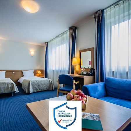 Hotel Wilanow Warszawa By Desilva ภายนอก รูปภาพ