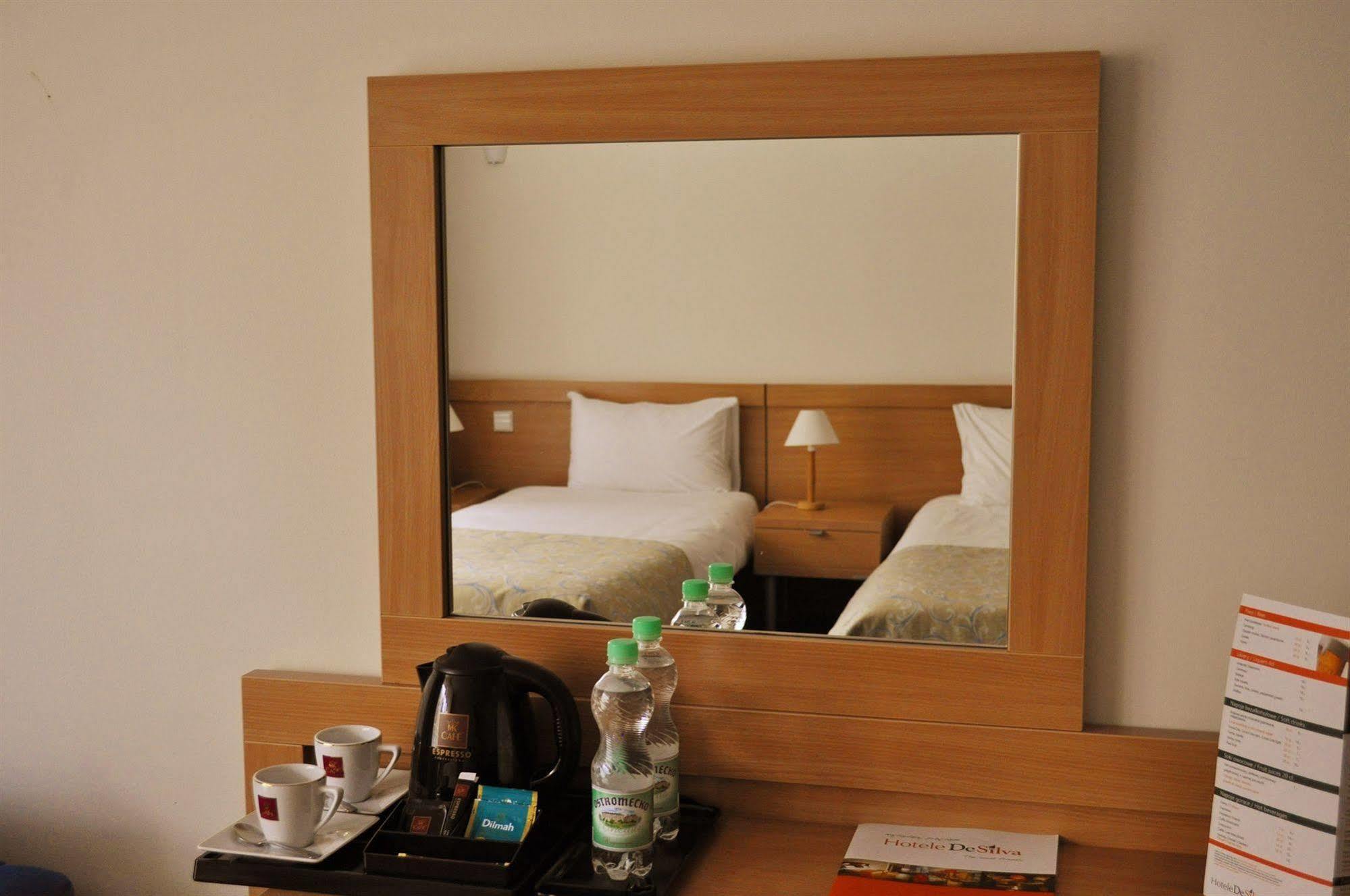 Hotel Wilanow Warszawa By Desilva ภายนอก รูปภาพ