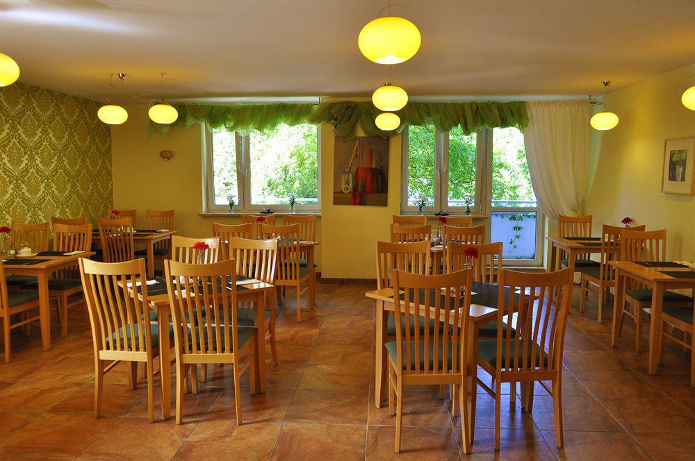 Hotel Wilanow Warszawa By Desilva ภายนอก รูปภาพ